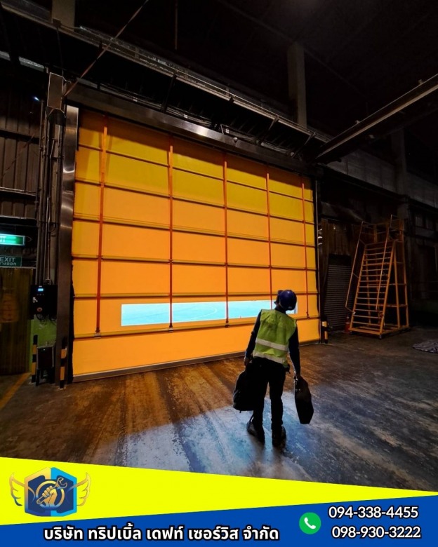 Blue and White Modern Computer and Service Repair Instagram Post_0